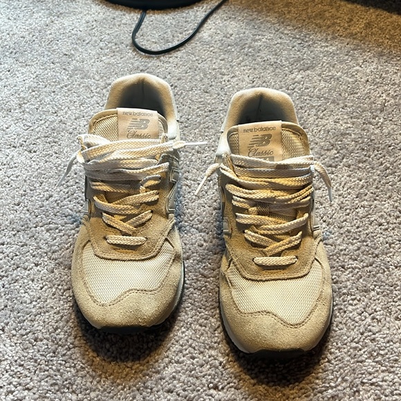 Nimbus Cloud with White New Balance 574 - Picture 2 of 5